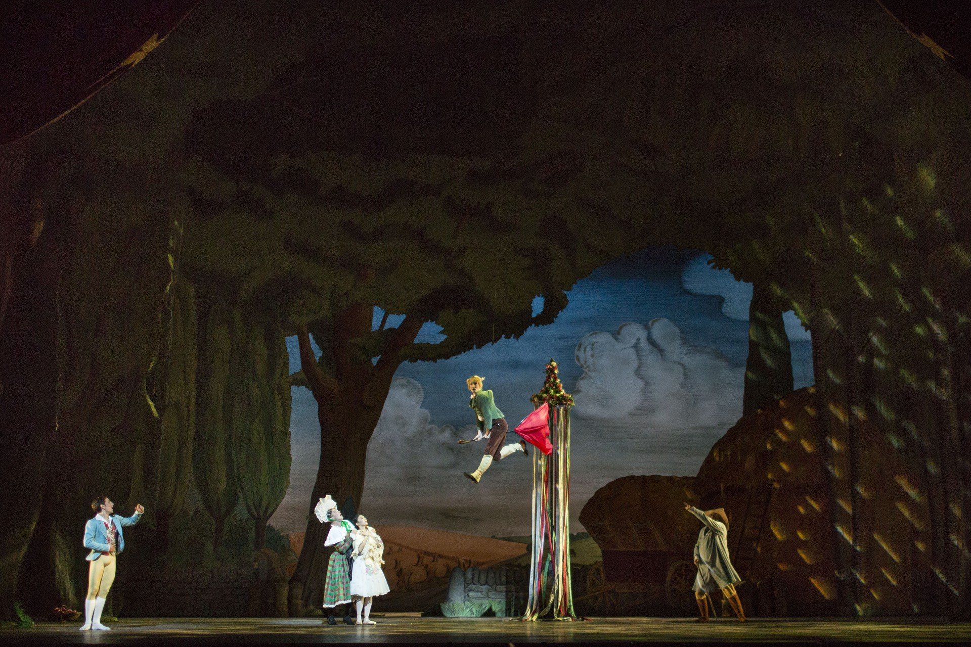 932eded-p-309829-print2.jpg - IN München - Das Stadtmagazin Bilder aus Royal Ballet & Opera 2025/26: La Fille mal gardée