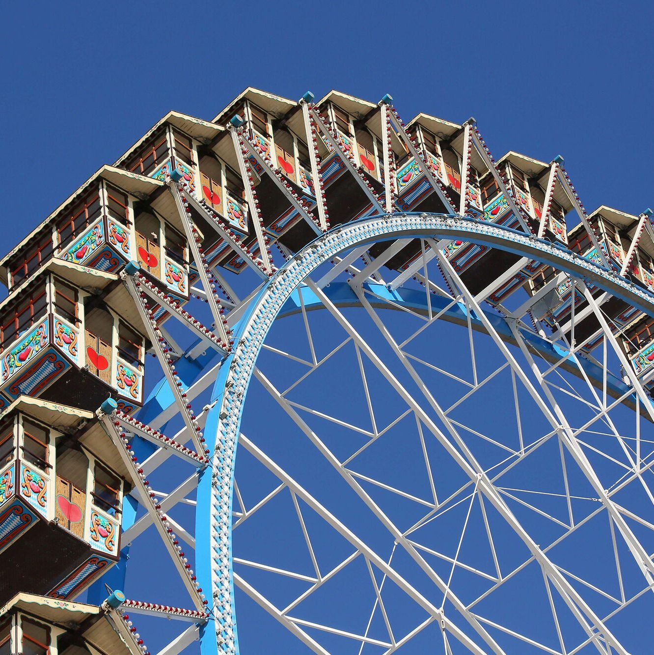 Bombendrohung auf dem Muenchner Oktoberfest 2025 - IN München - Das Stadtmagazin Ludwigsvorstadt-Isarvorstadt: Oktoberfest
