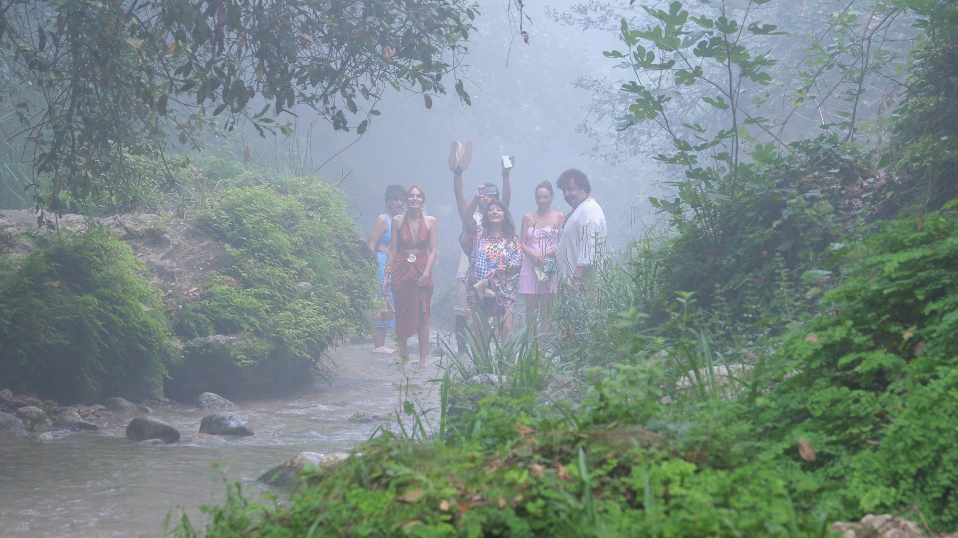 cd32a7d-p-309150-print4.jpg - IN München - Das Stadtmagazin Bilder aus Gelin Takimi 2