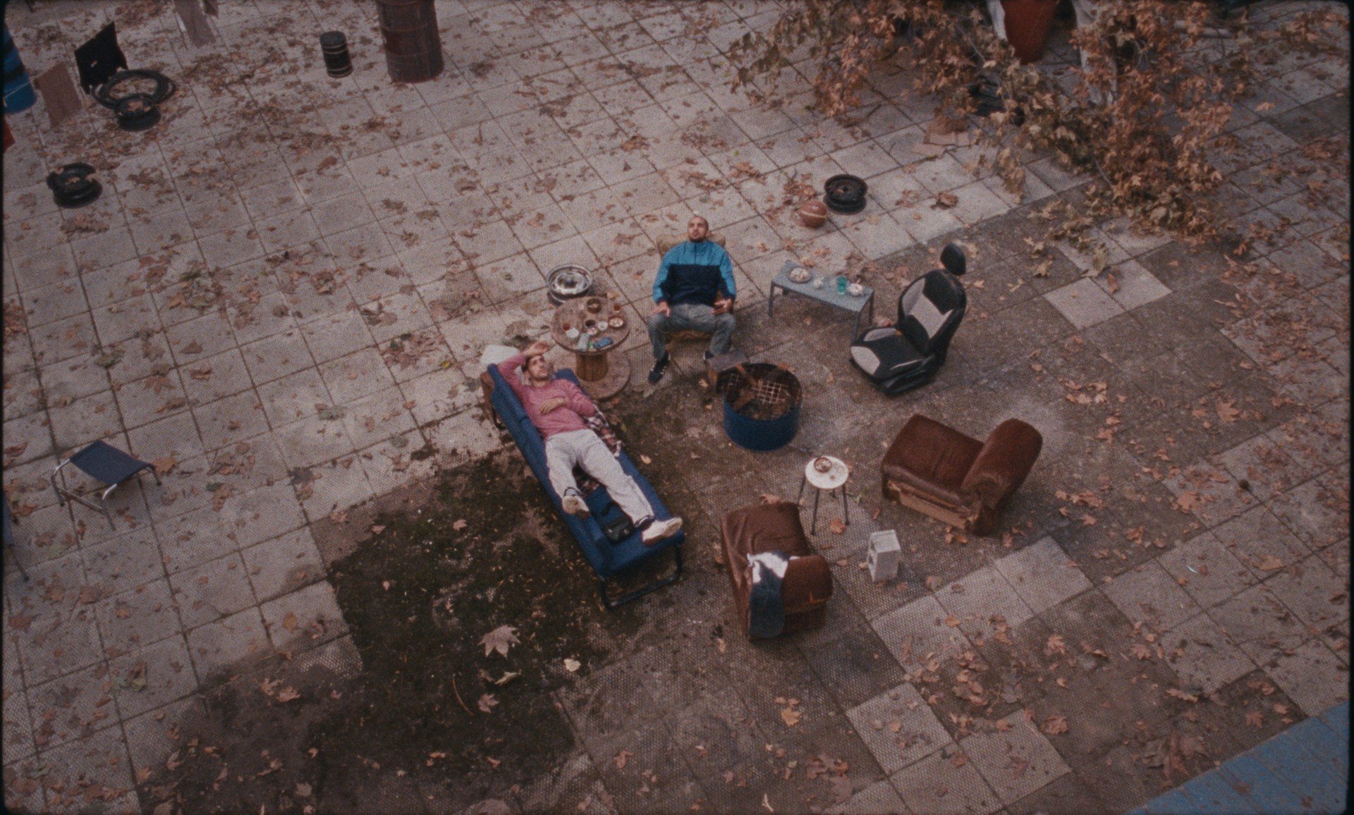 Bilder aus To a Land unknown