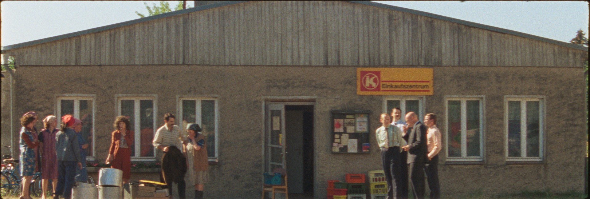 aa88037-p-306387-print7.jpg - IN München - Das Stadtmagazin Bilder aus Rote Sterne überm Feld