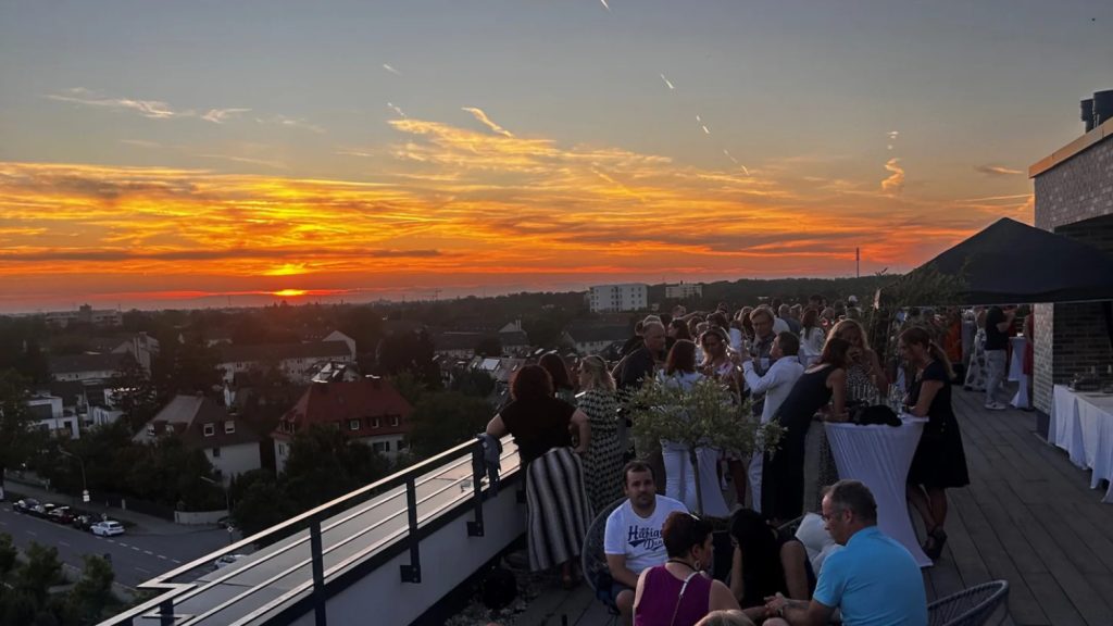 Menzinga Rooftop House Party