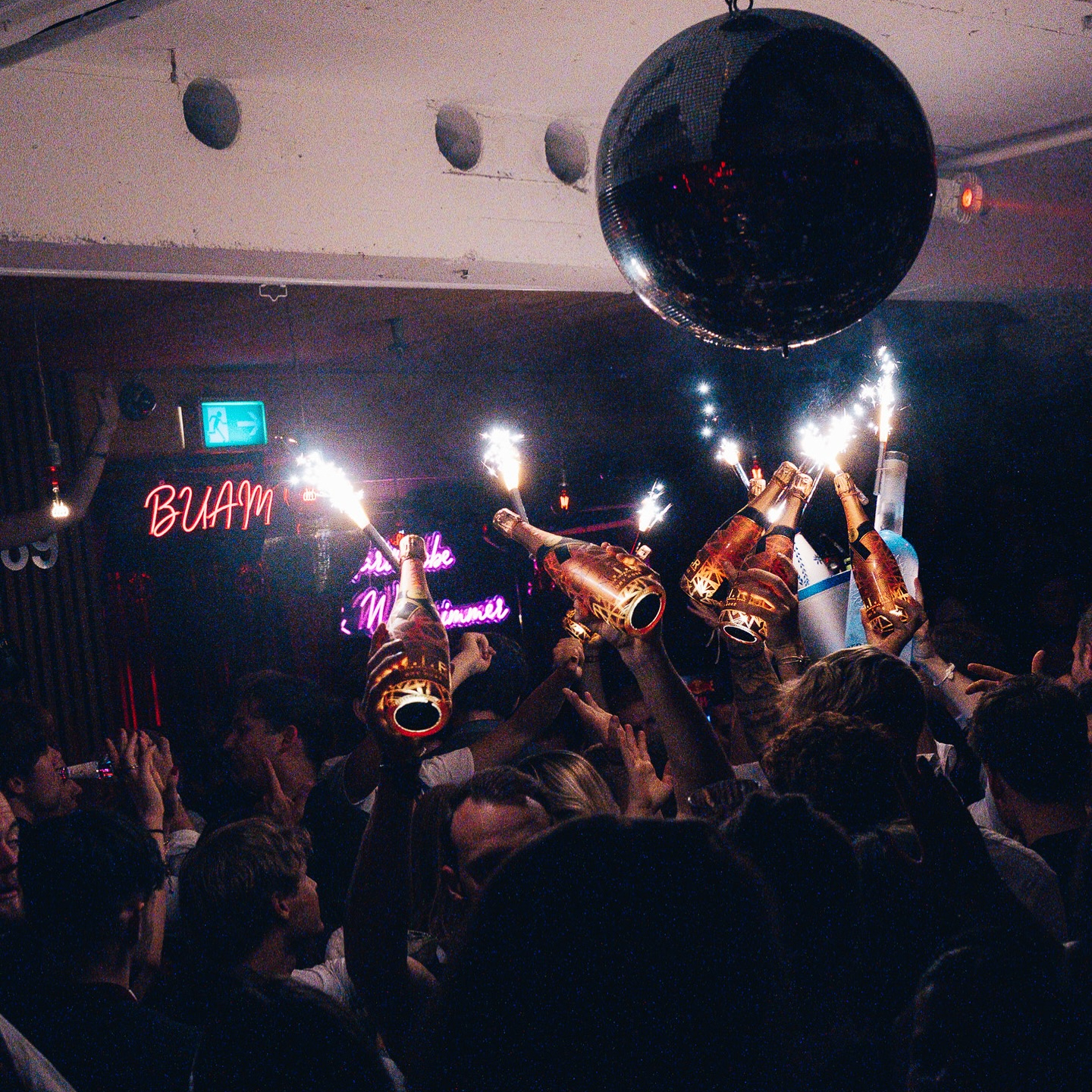 089 Bar München: Öffnungszeiten, Programm & Eintritt
