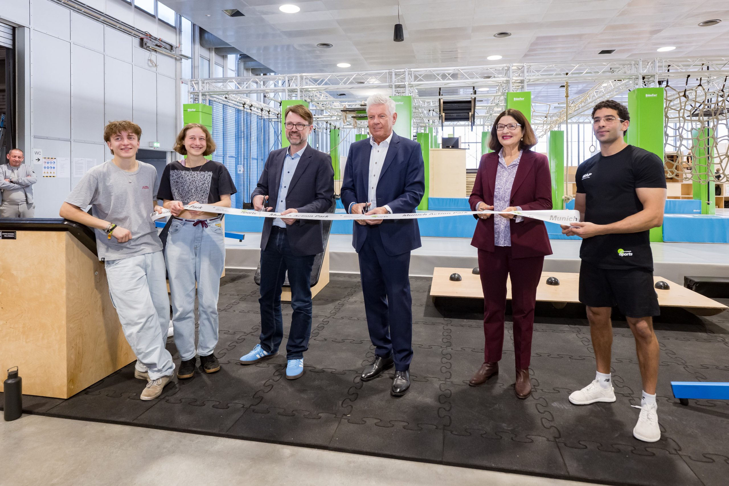 OB Reiter eröffnet Munich Action Park im ehemaligen Eissportzentrum