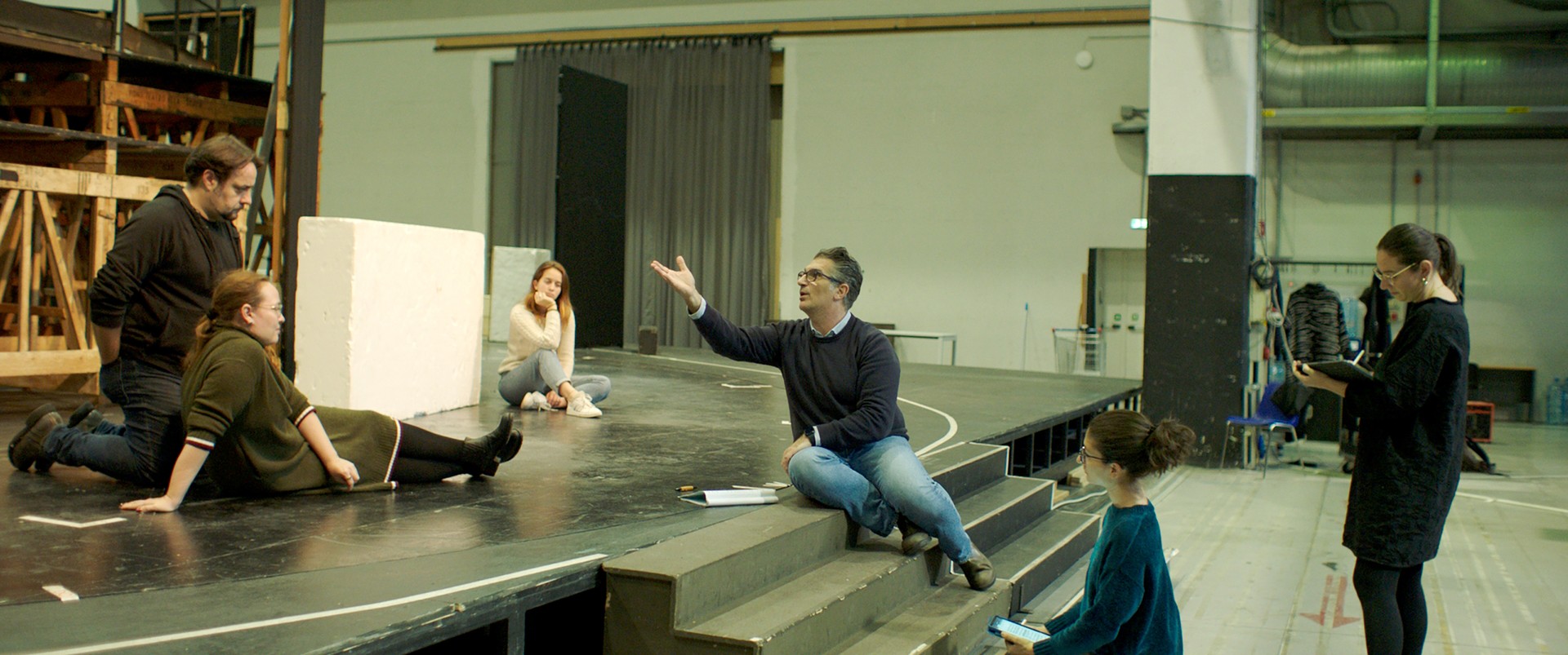 2898827-p-310630-print4.jpg - IN München - Das Stadtmagazin Bilder aus La Scala - Die Macht des Schicksals