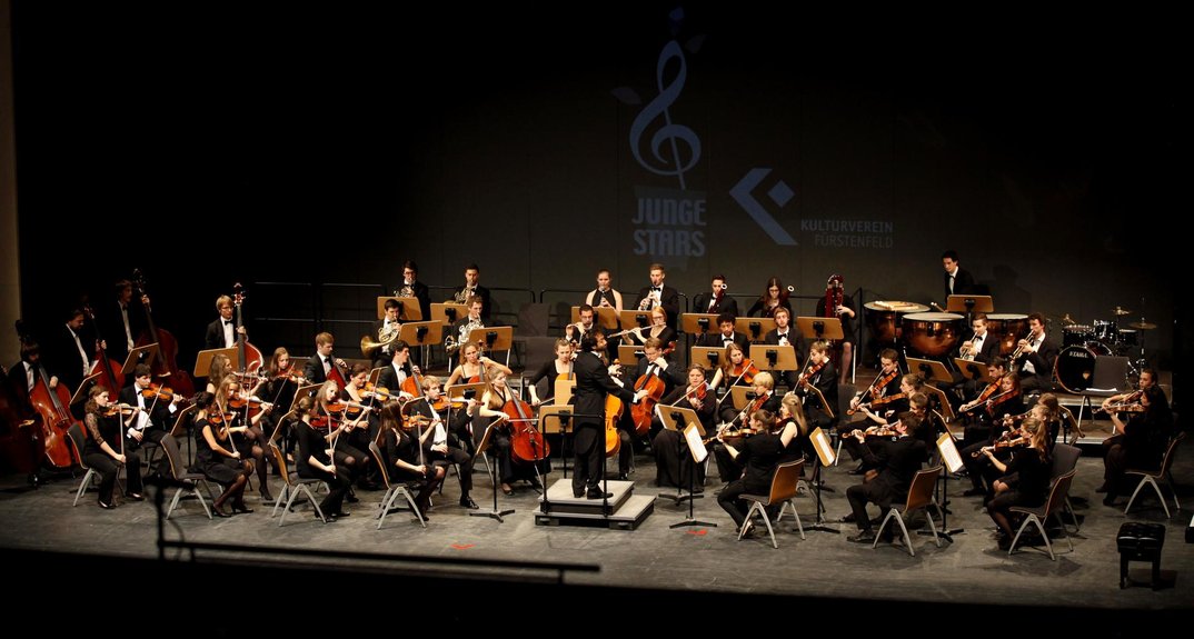 Junge Stars in Fürstenfeld – Maria Pogolski, Raphael Wersin & Neue Philharmonie München