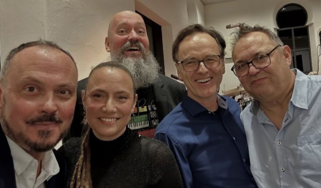 Lancy Falta ‚Sindicartel‘ feat. Melanie Bong