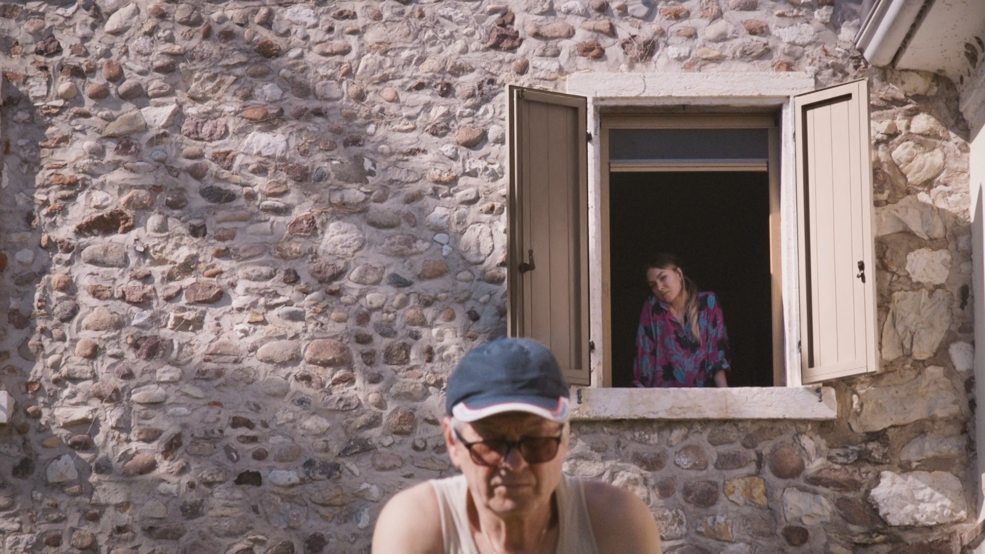 9ad43ed-p-310786-print7.jpg - IN München - Das Stadtmagazin Bilder aus Tata - Vater