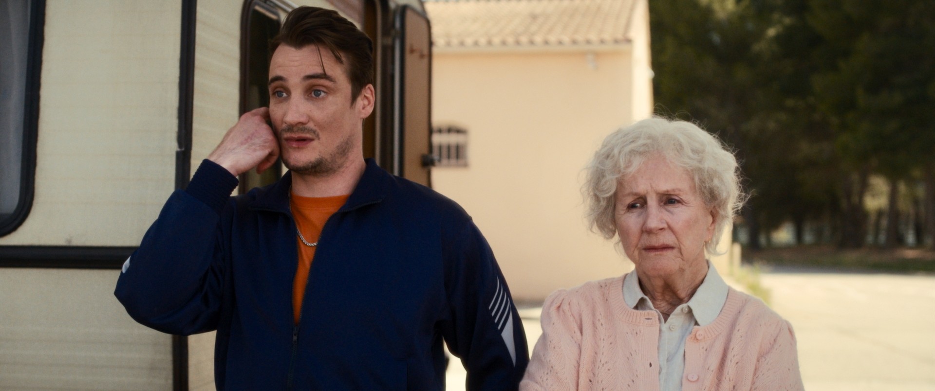 Bilder aus Bon Voyage - Bis hierher und noch weiter