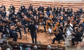 Benefizkonzert des Münchner Ärzteorchesters – Peer Gynt, Finlandia, Violinkonzert d-Moll