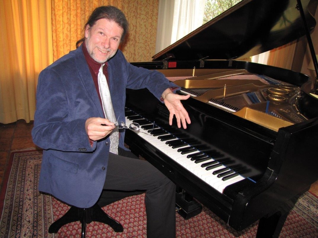 Jürgen Plich – Kommentierter Klavierabend mit  Schubert und Beethoven