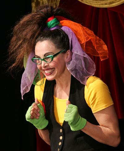 Kindertheater ohne Worte: „Enemenesuprabene“