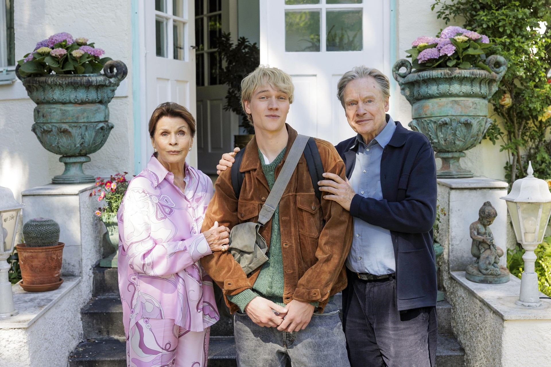 Bilder aus Ach, diese Lücke, diese entsetzliche Lücke