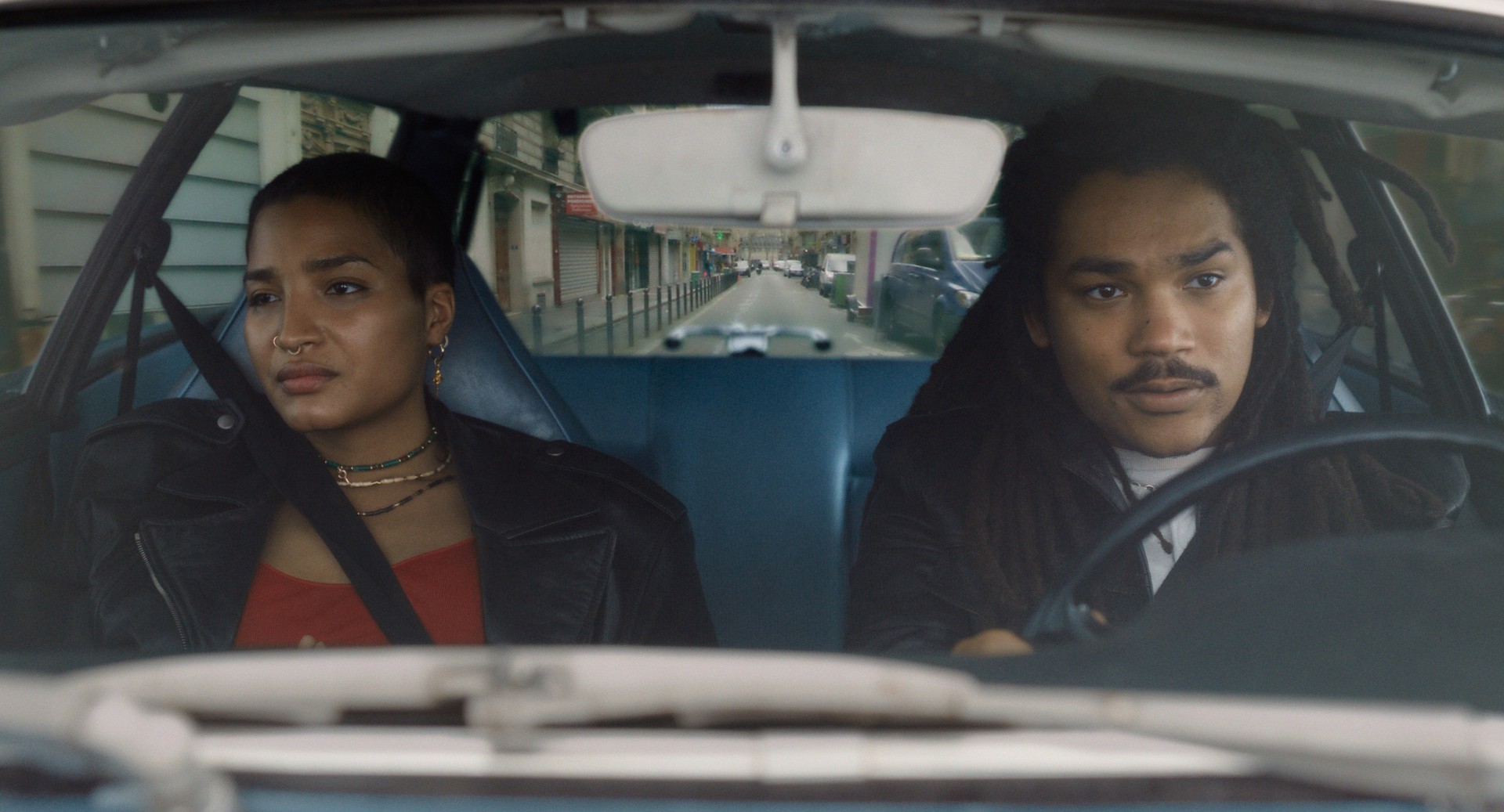 Bilder aus Father Mother Sister Brother