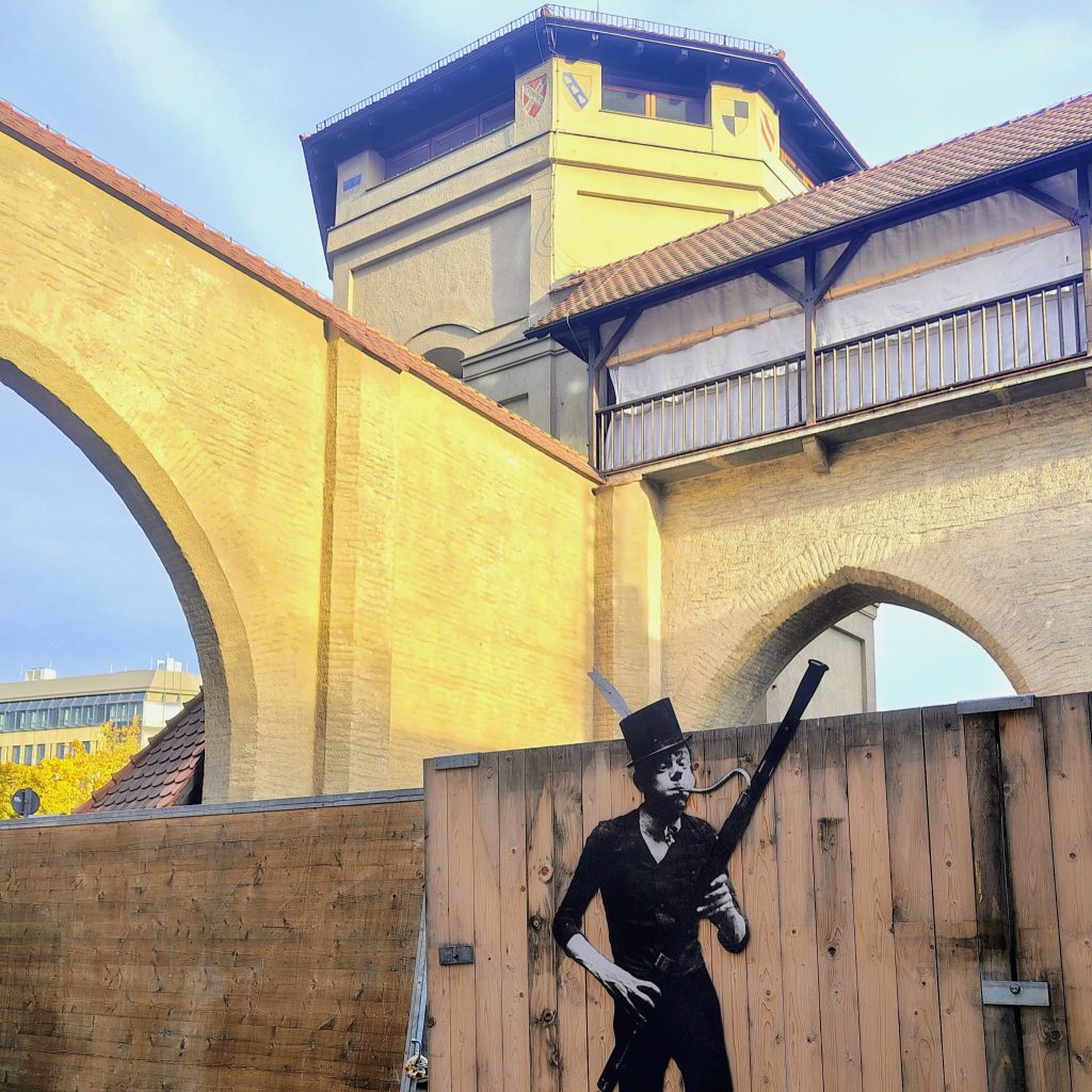 Isartor mit Karl-Valentin-Figur