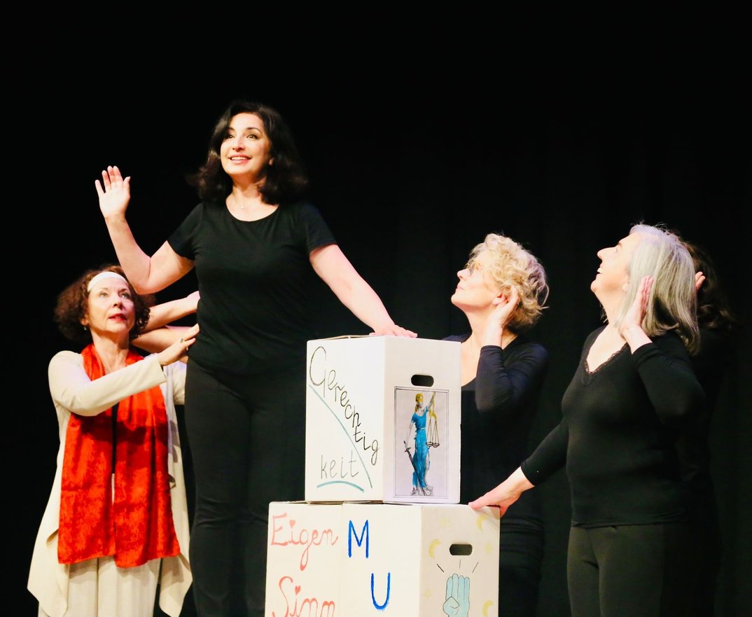 Der Ruf der Vögel – Neues aus der Stadt der Frauen