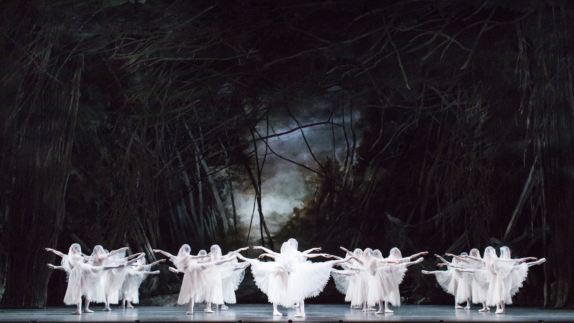 2314dfc-p-311643-print3.jpg - IN München - Das Stadtmagazin Bilder aus Royal Ballet & Opera 2025/26: Giselle