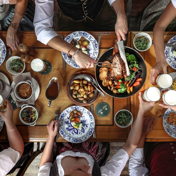 IN MĂĽnchen Titelbilder - Ayinger am Platzl - Schank - IN MĂĽnchen - Das Stadtmagazin Ayinger am Platzl: Brunch am Sonntag