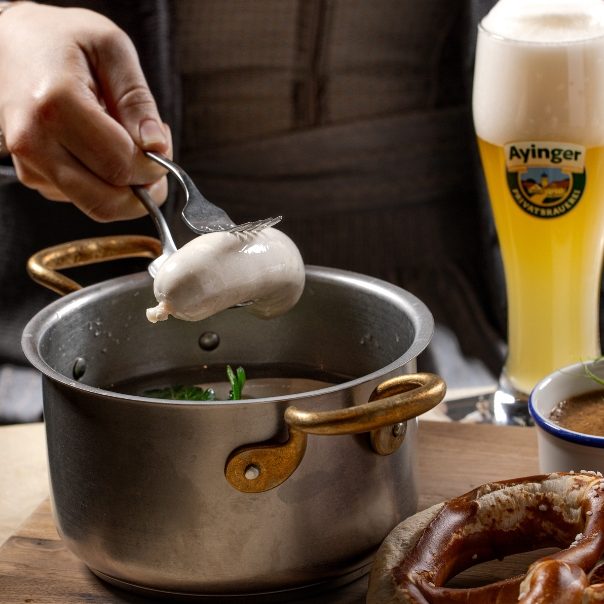 Ayinger-in-der-Au-Weißwurstfruehstueck - IN München - Das Stadtmagazin Weißwurstfrühstück im Ayinger in der Au