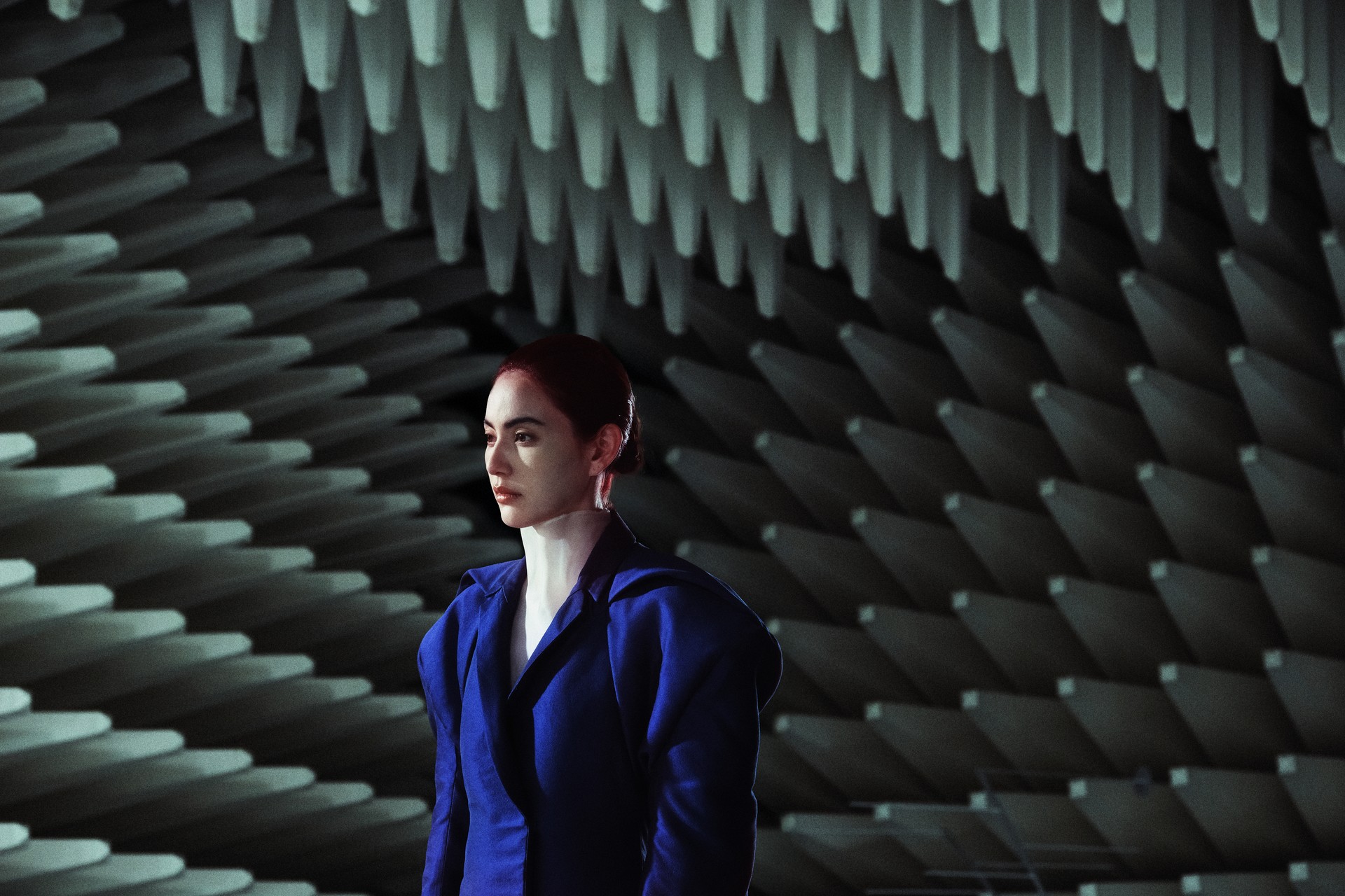 Bilder aus A Useful Ghost