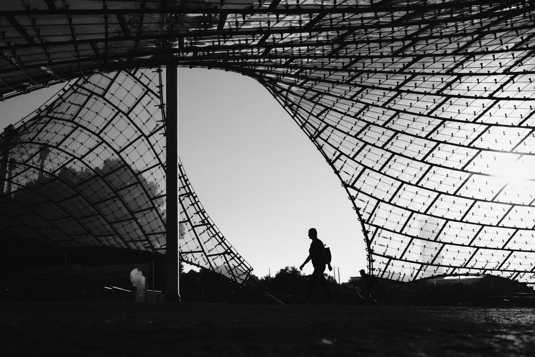 STADT. LAND. STILLE. Fotografien von Max-Laurids Lerner