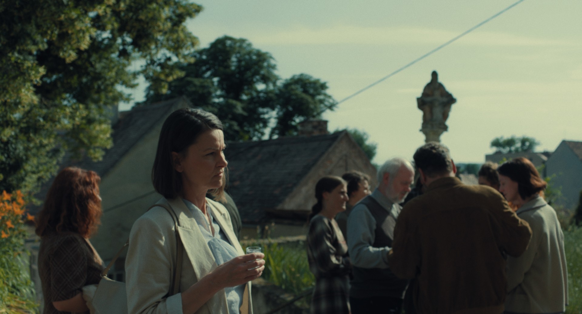 7e772bd-p-306138-print4.jpg - IN München - Das Stadtmagazin Bilder aus Nebelkind - The End of Silence