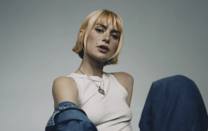 Alli Neumann am 30.3.26 im Feierwerk Hansa 39