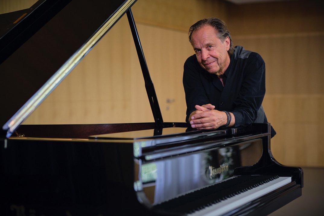 Klavierstunde – ein musikalisch-kabarettistischer Streifzug