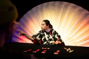 Radikal jung: Hello im Volkstheater