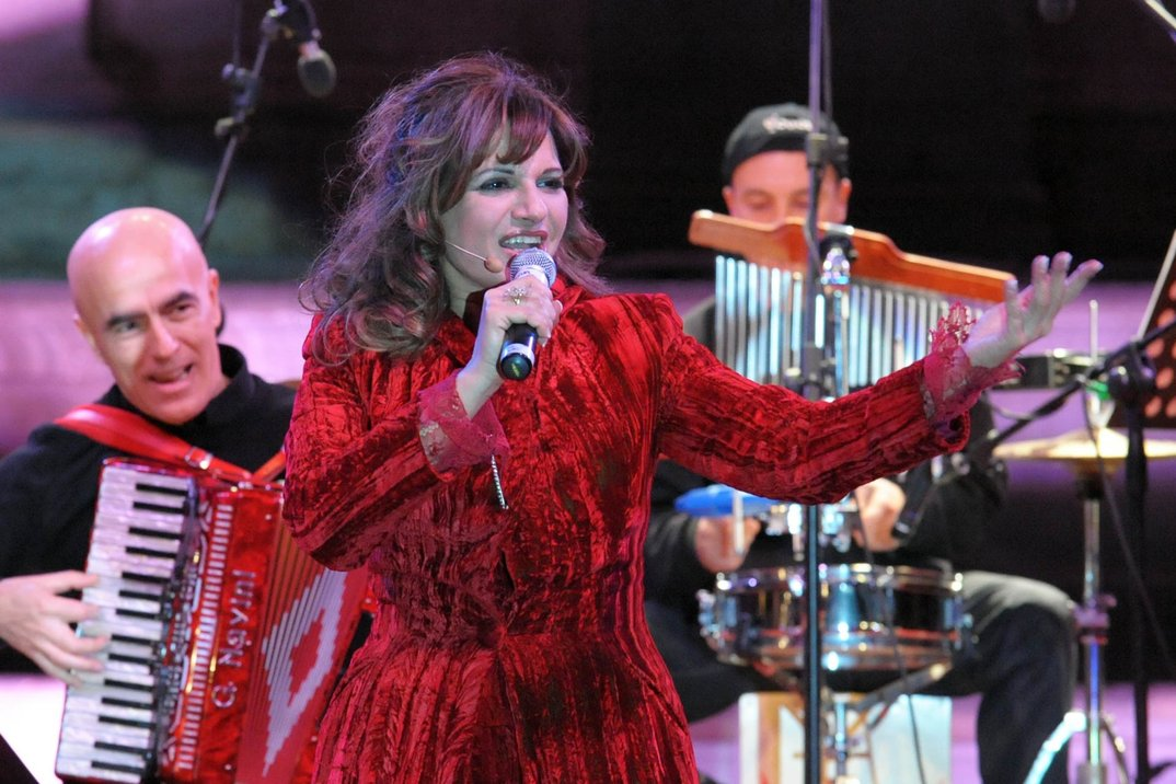 Elena Bonelli – Die Stimme Roms