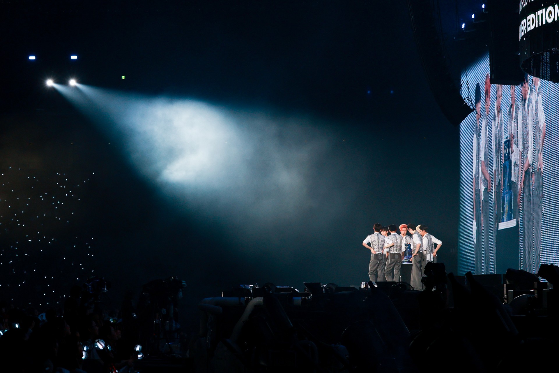 Bilder aus ENHYPEN [Walk the Line Summer Edition] in Cinemas