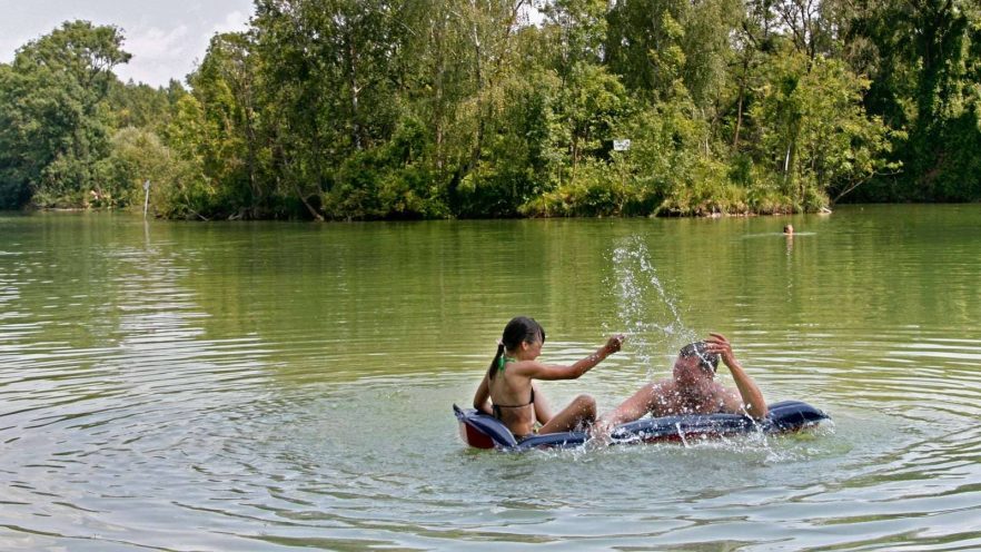 Poschinger Weiher: Natur-Badesee in den Isarauen