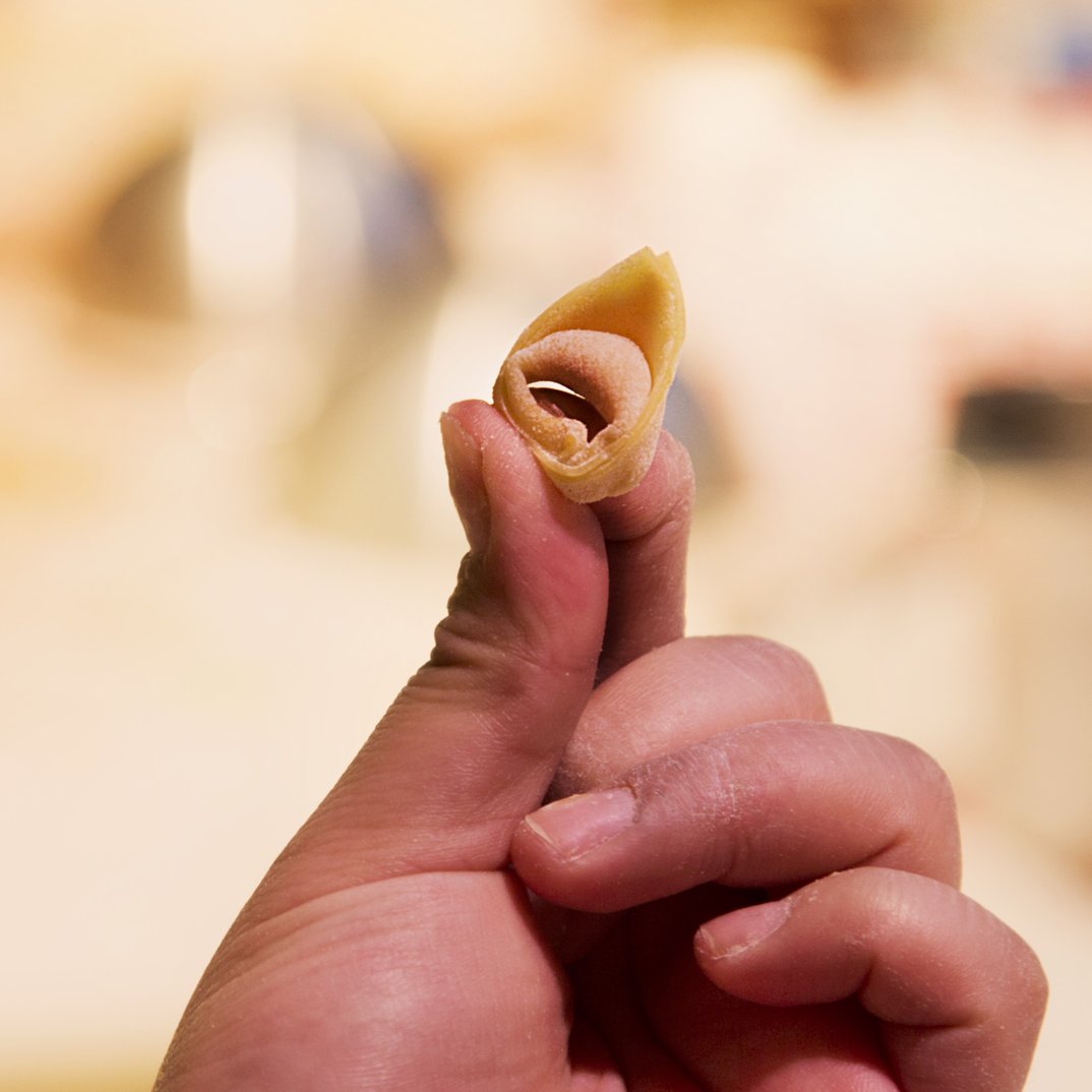 Mani in Pasta – Tortellini