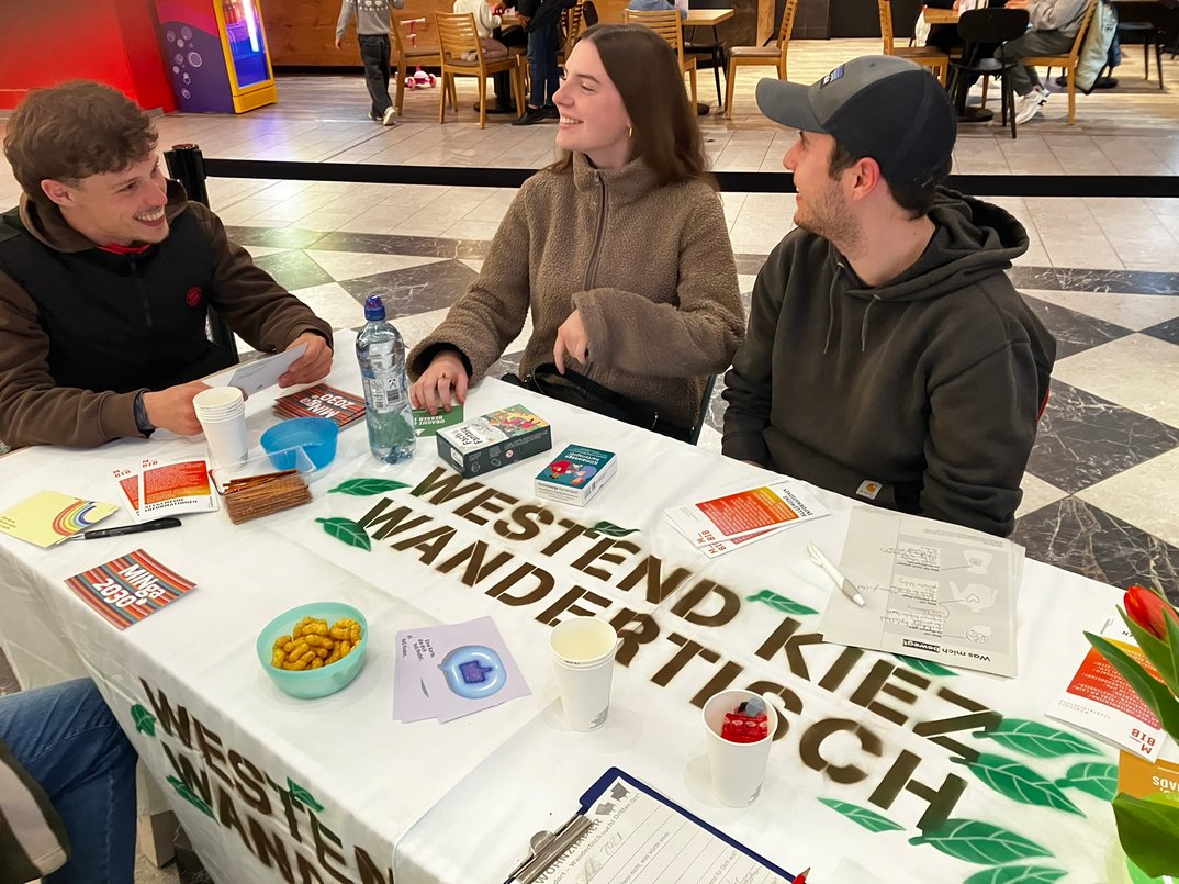 Westend Wohnzimmer bei der Stiftung Gute Tat