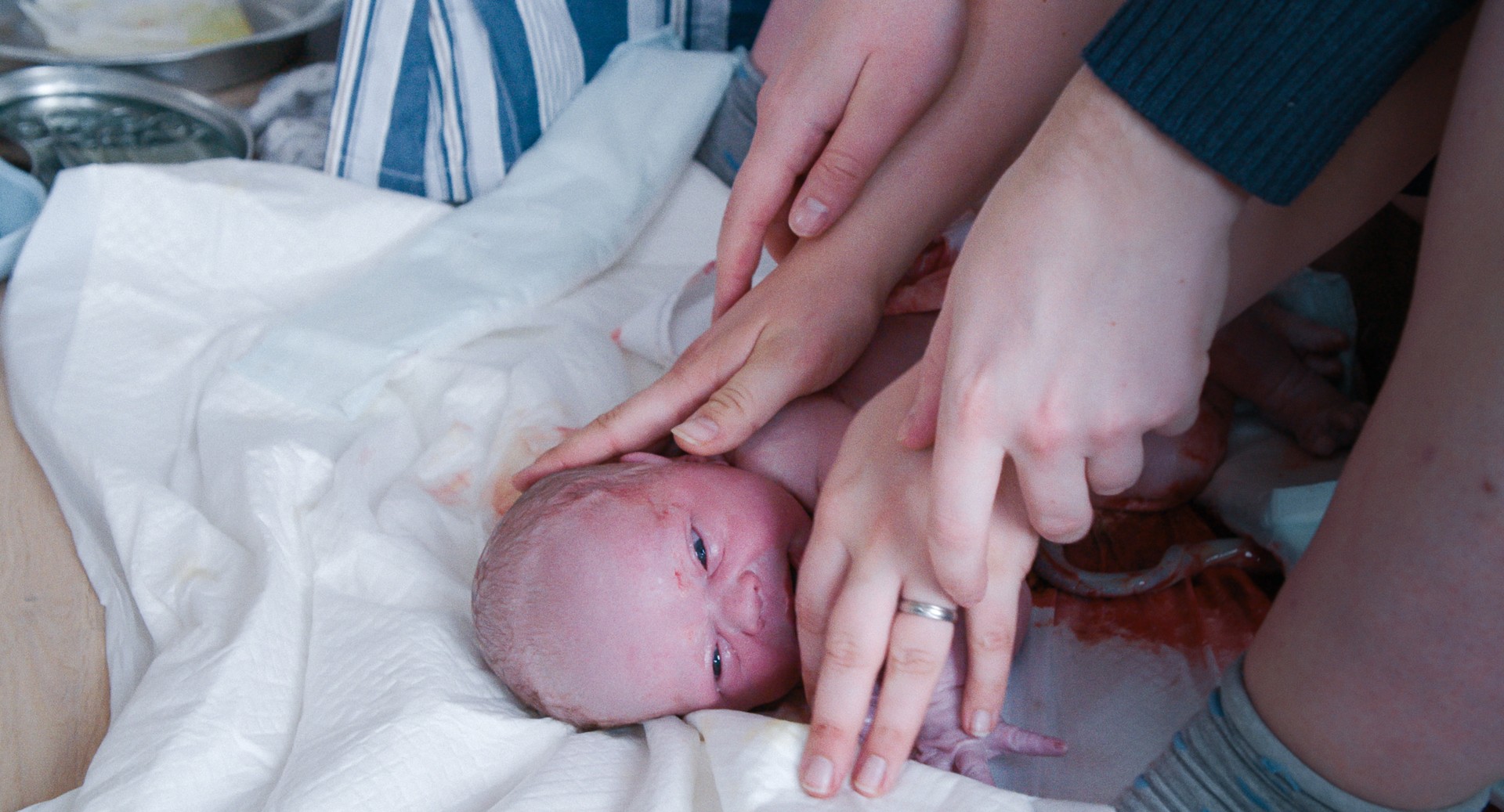 Bilder aus Wise Women - Fünf Hebammen, fünf Kulturen