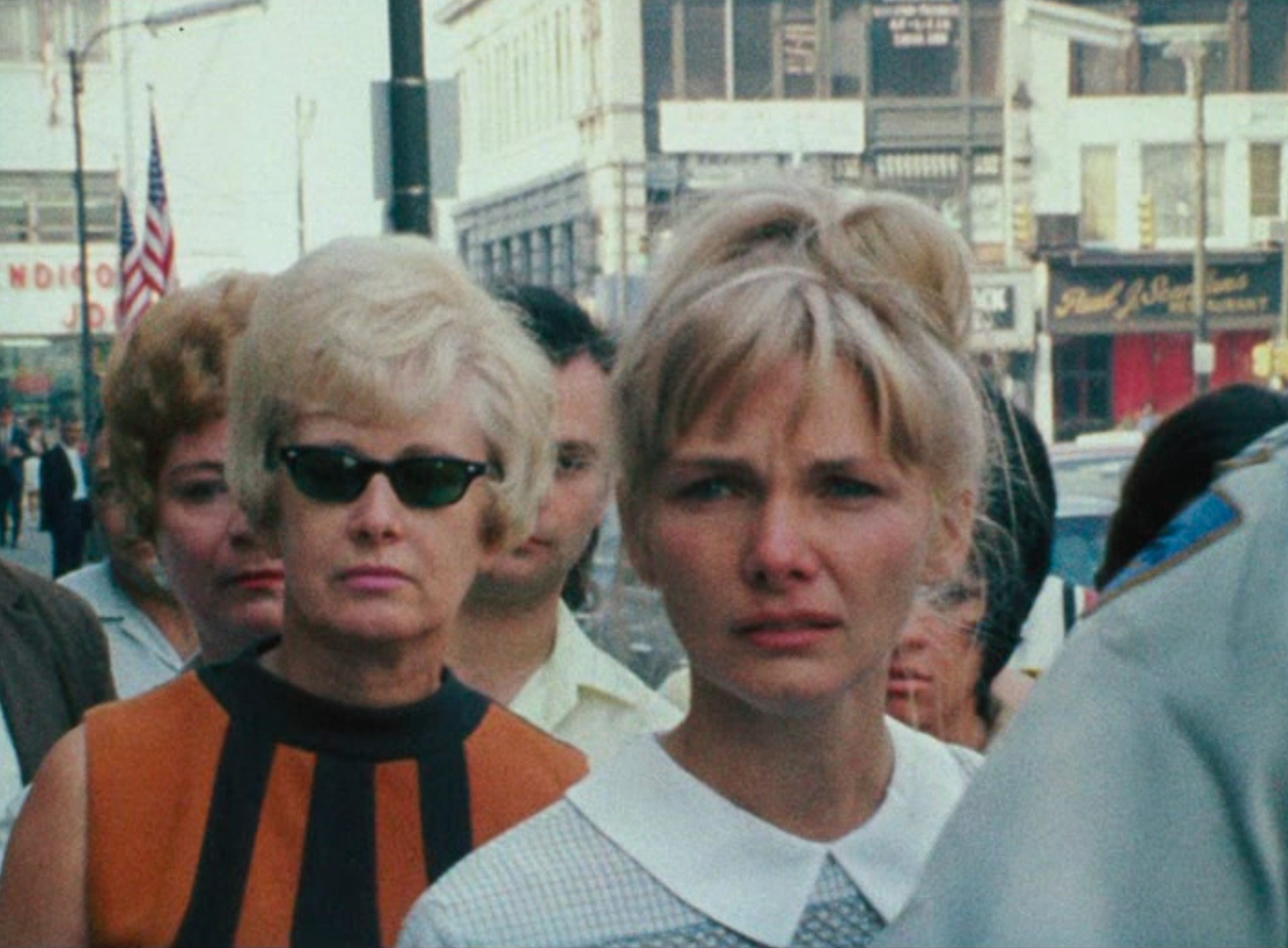 733d5ca-p-123637-print1.jpg - IN München - Das Stadtmagazin Bilder aus Wanda