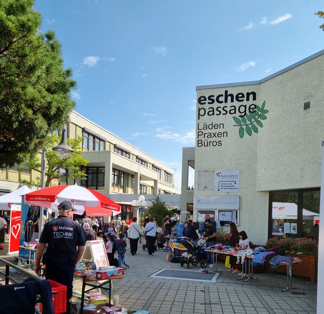 Kinder- und Erwachsenenflohmarkt