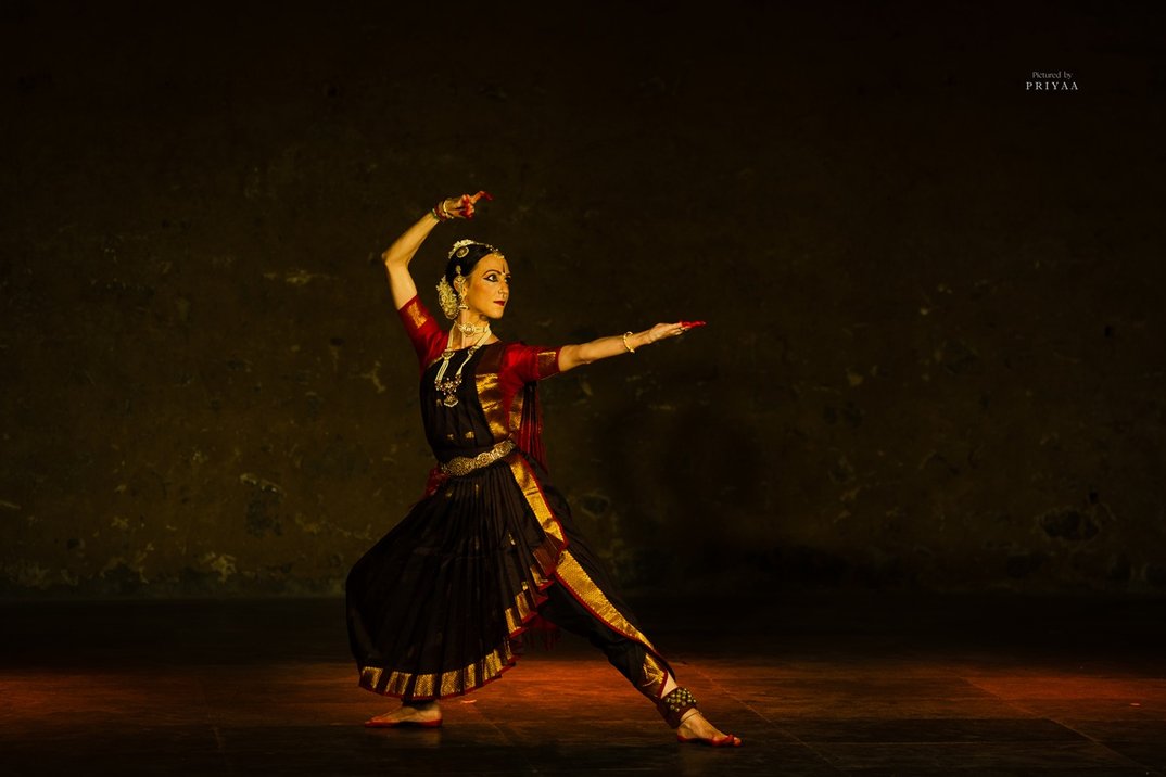 Shyāma Krishna – indischer Tanz mit Sarah Sangeetha