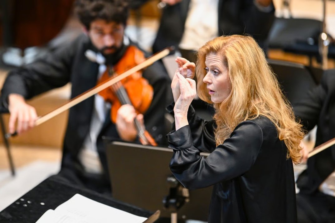 Münchner Philharmoniker: Hannigan / Copland, Haydn, Offenbach, Weill