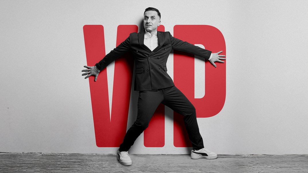 Özcan Cosar – VIP