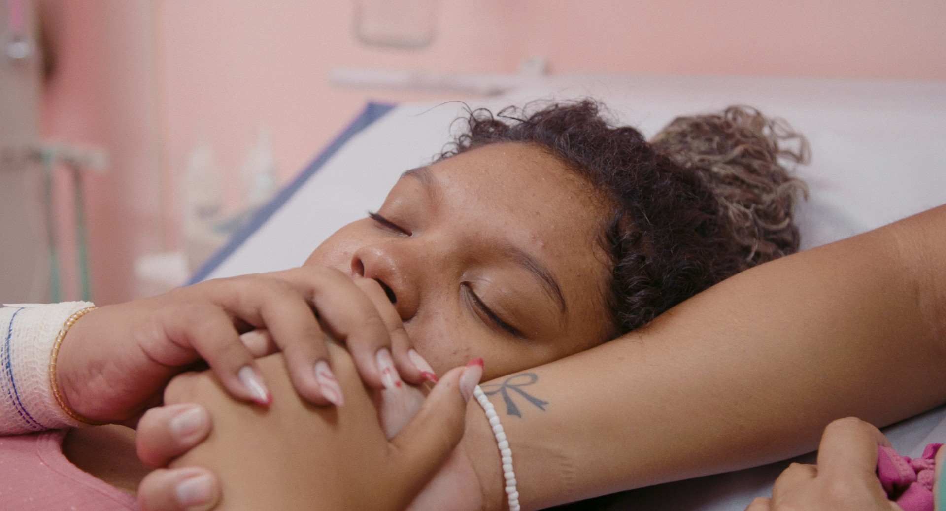 Bilder aus Wise Women - Fünf Hebammen, fünf Kulturen