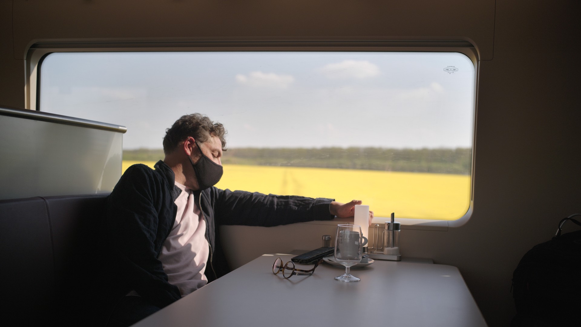 Bilder aus Friendly Fire - Erich Fried