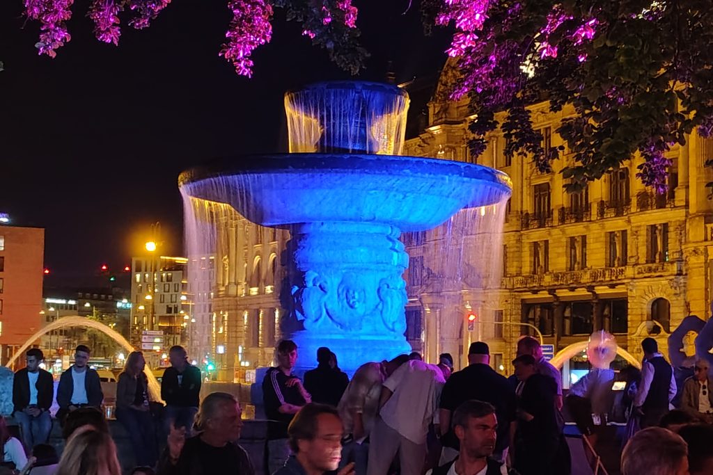 maximiliansstrand-aw - IN München - Das Stadtmagazin Maximiliansstrand