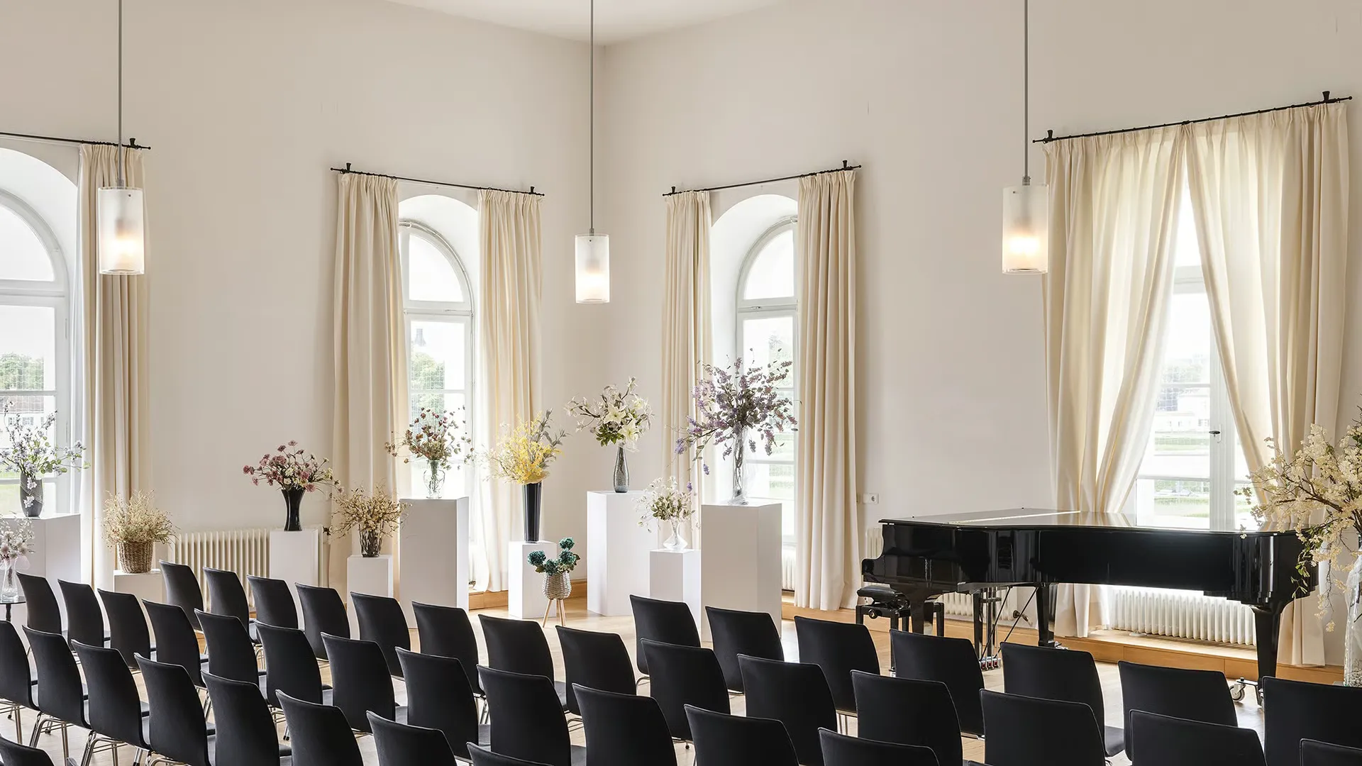 Preisträgerkonzerte – In Harmonie mit japanischer Blumenkunst Nuno-no-Hana