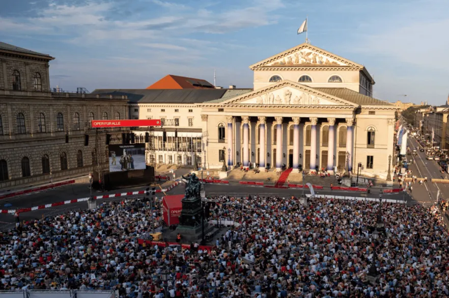 „Die Walküre“ am 4.7. live auf dem Max-Joseph-Platz