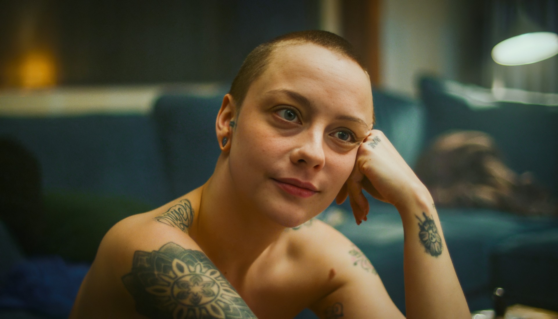Bilder aus Truly Naked