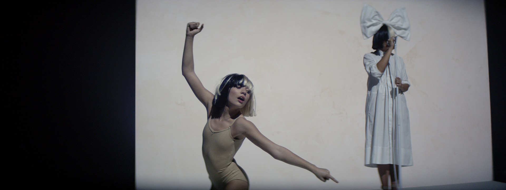 Bilder aus Sia: Nostalgic For The Present