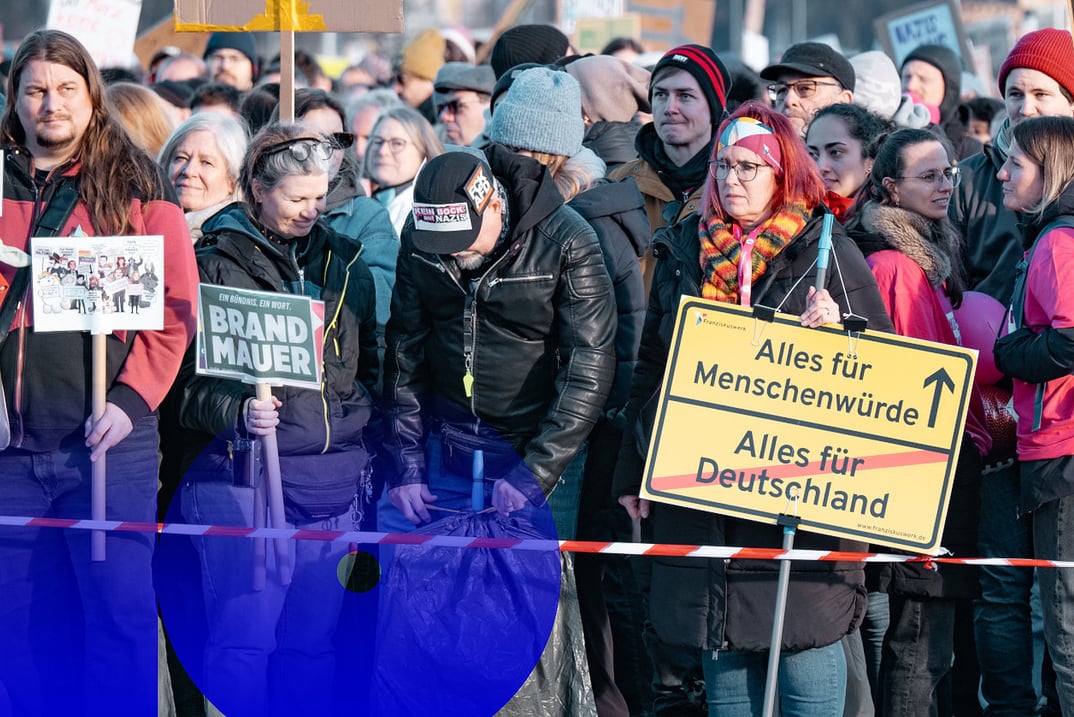 Sprache und Symbole der extremen Rechten