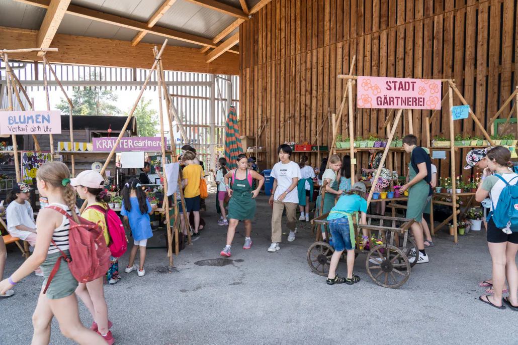 Mini-München Kinder machen mit bei der Stadtgärtnerei