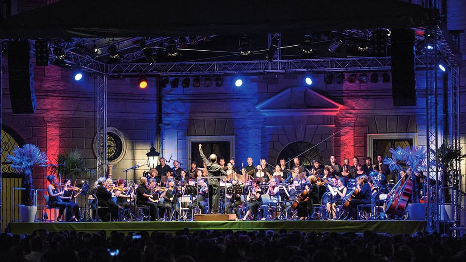 Carmina-Burana - IN München - Das Stadtmagazin Carmina Burana Residenz Brunnenhof